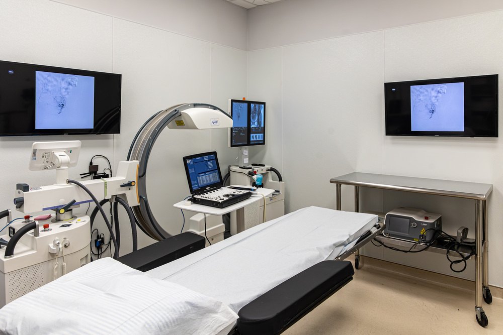 Advanced surgical treatment room with imaging equipment at Astra Vein Vascular in Astoria Queens